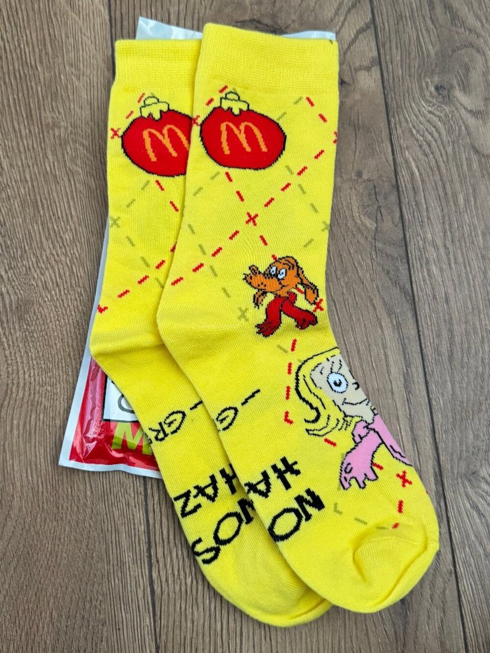 McDonald’s 2025 The Grinch Dr. Seuss Yellow Crew Socks Max Cindy Lou Who NEW